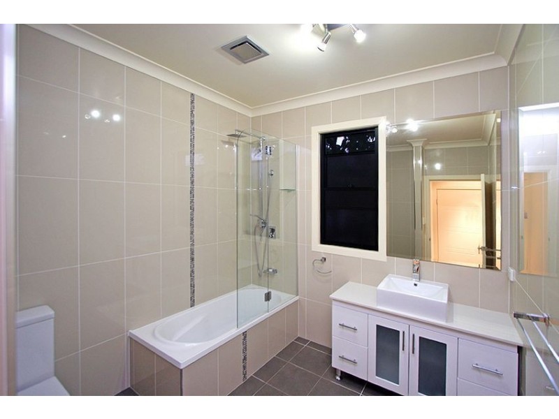 36 Hutton Street, Clayfield QLD 4011
