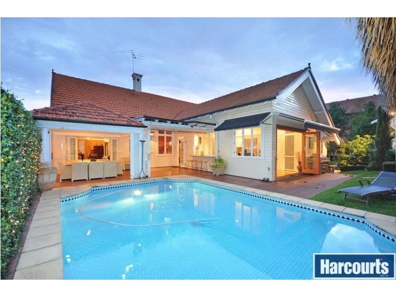 62 Oriel Road, Clayfield QLD 4011
