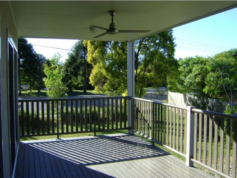 2/87 Hedley Ave, Nundah QLD 4012