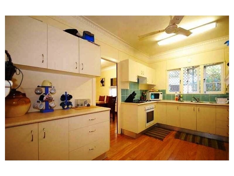 10 Tarm Street, Wavell Heights QLD 4012