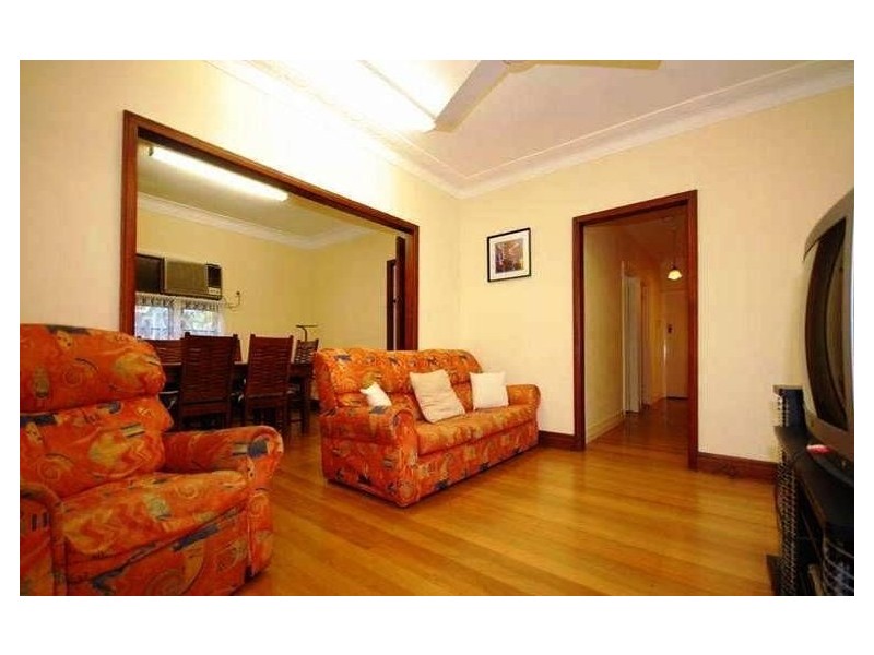 10 Tarm Street, Wavell Heights QLD 4012