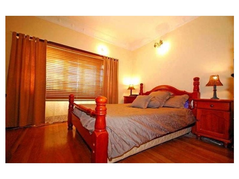 10 Tarm Street, Wavell Heights QLD 4012