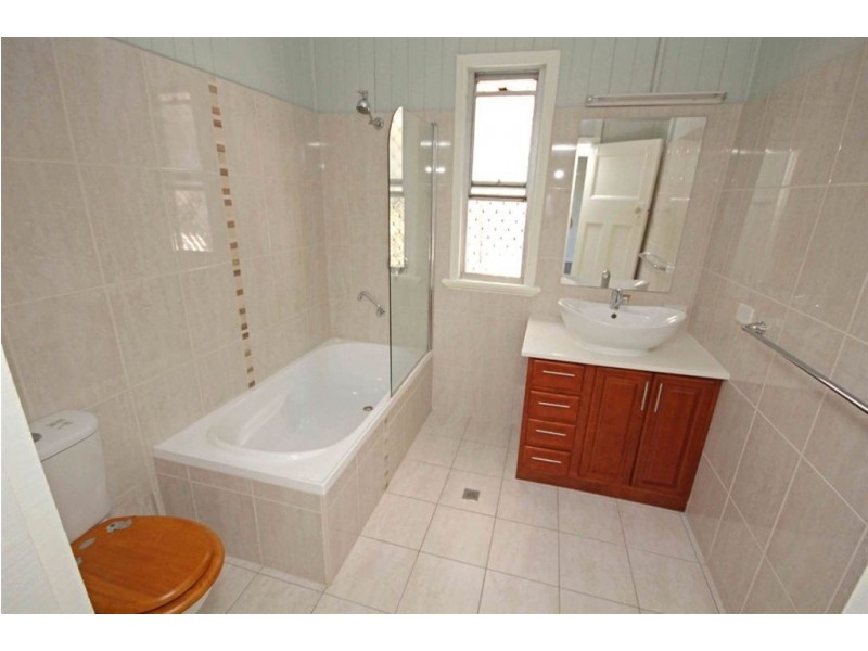 22 Gadara, Hendra QLD 4011