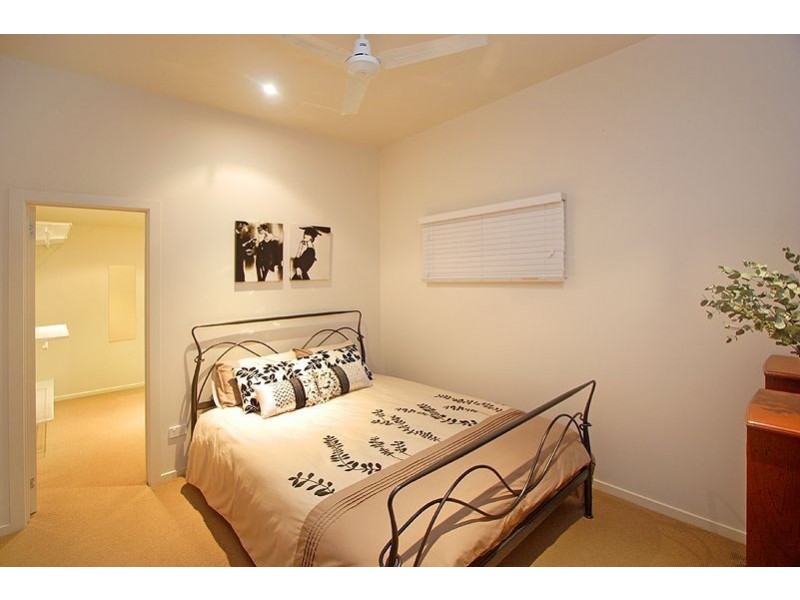 33 Hutton Street, Clayfield QLD 4011