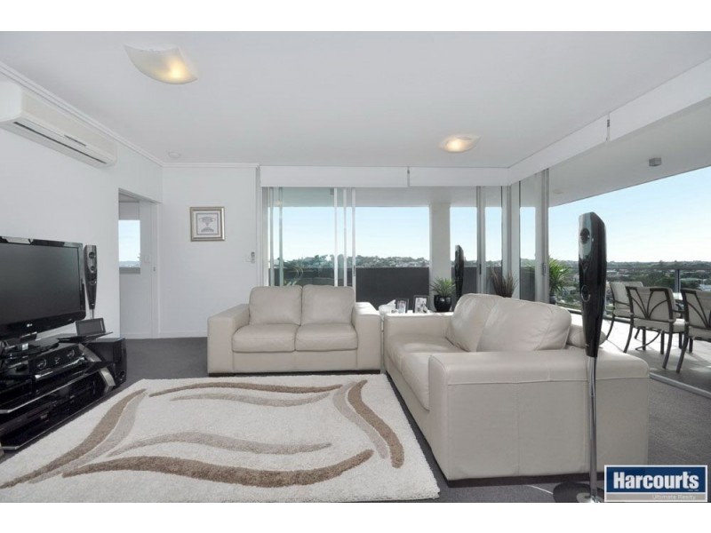 892/35 Harbour Road, Hamilton QLD 4007