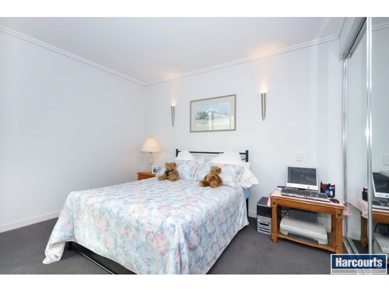 892/35 Harbour Road, Hamilton QLD 4007