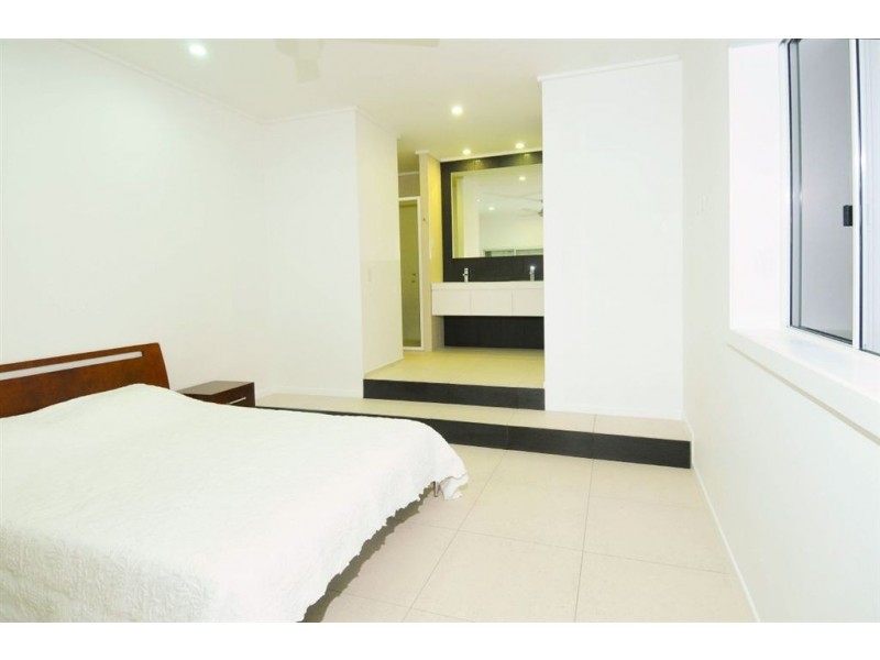 69 Charlton Street, Ascot QLD 4007