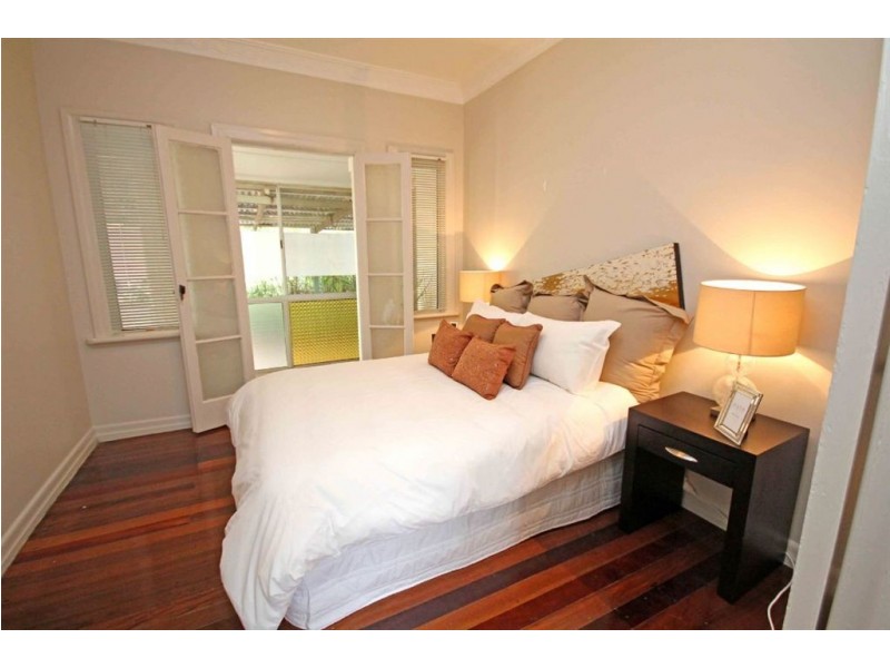 43 Webster Ave, Hendra QLD 4011