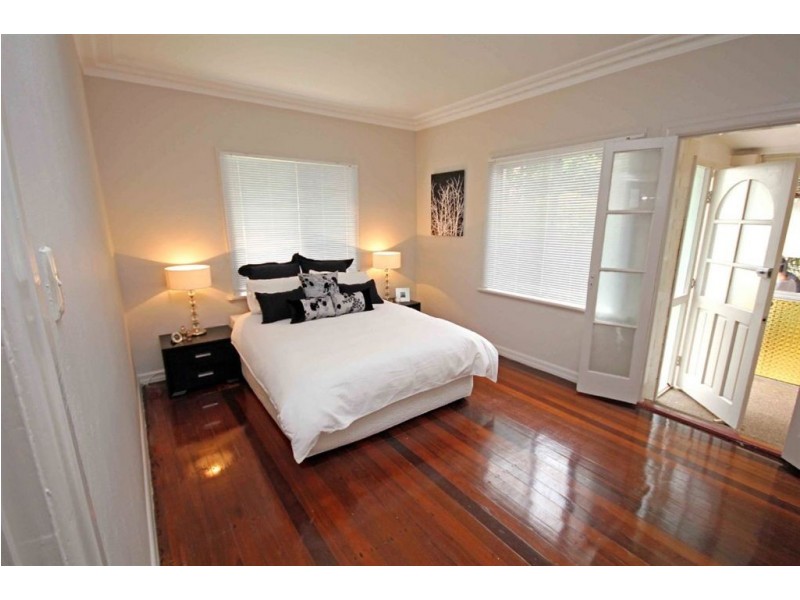 43 Webster Ave, Hendra QLD 4011