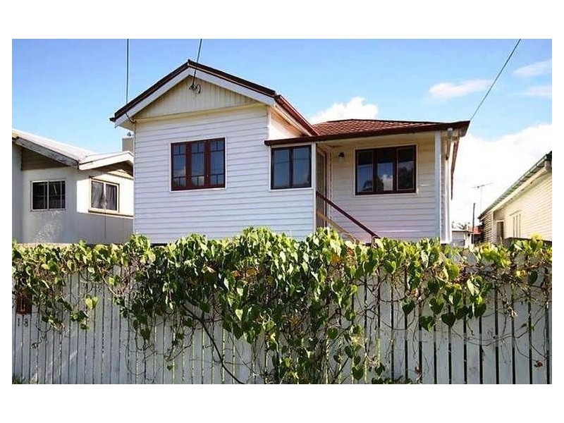 18 Winchester Street, Hamilton QLD 4007