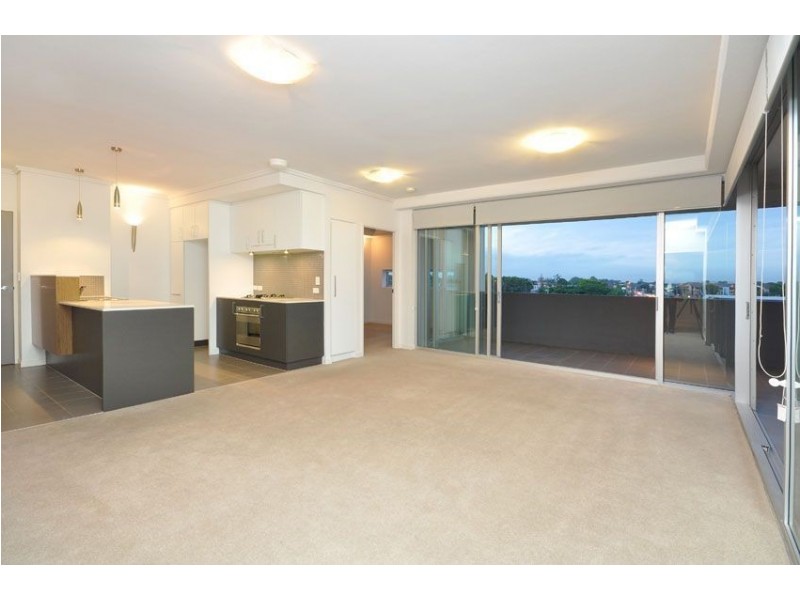 816/35 Harbour Road, Hamilton QLD 4007