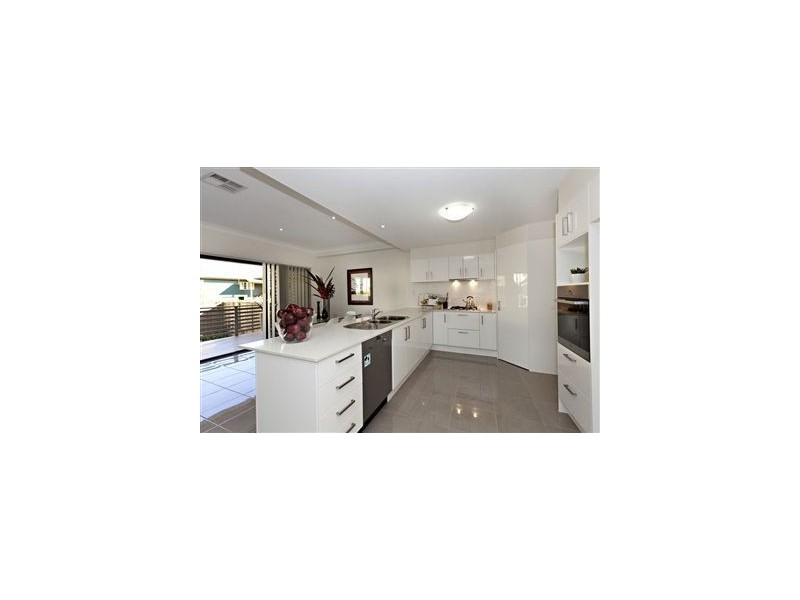 2/135 Beatrice Tce, Ascot QLD 4007