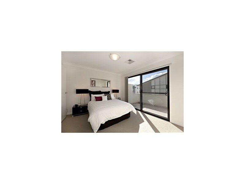 2/135 Beatrice Tce, Ascot QLD 4007