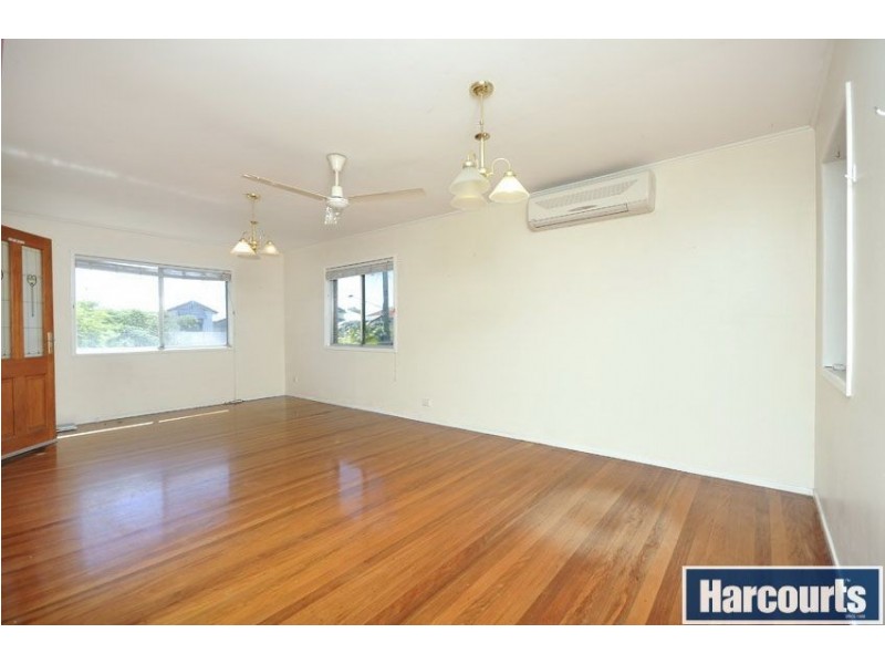 19 Webster Ave, Hendra QLD 4011