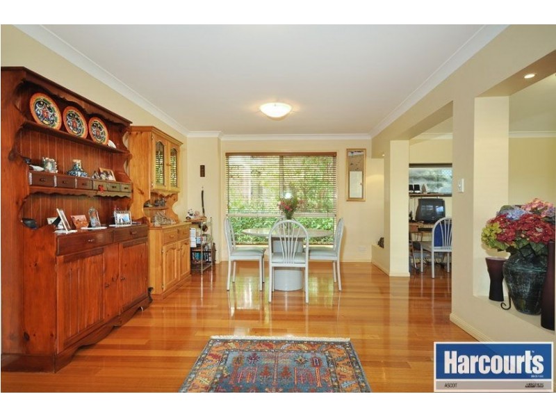 18 Woodville Street, Hendra QLD 4011