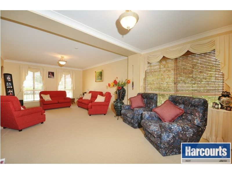 18 Woodville Street, Hendra QLD 4011