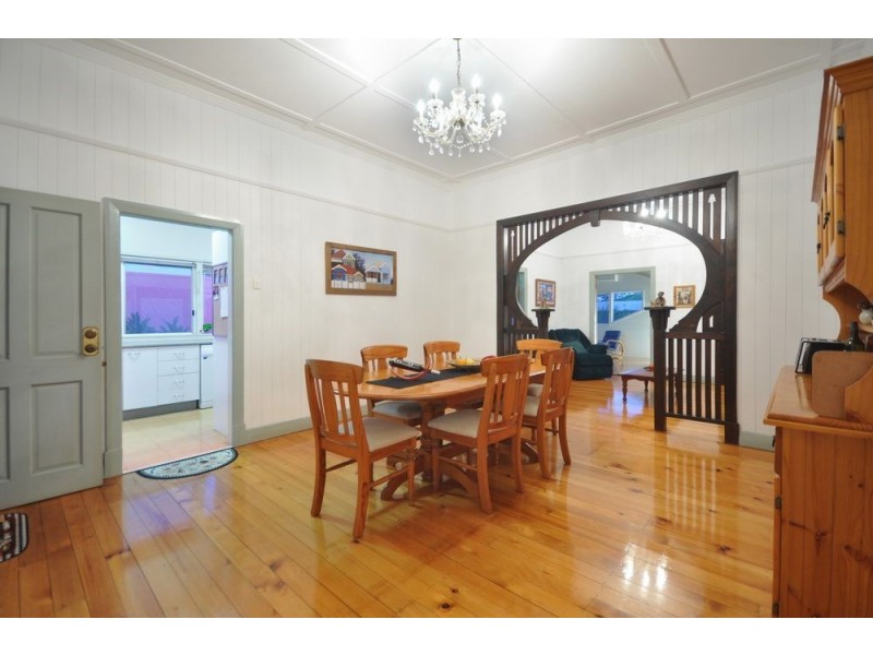 18 Jackson Street, Hamilton QLD 4007