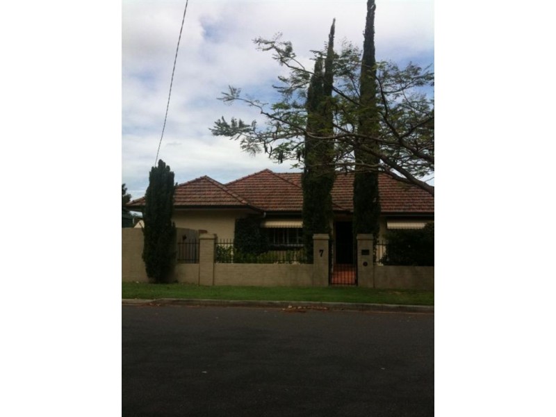 7 Newmarket Street, Hendra QLD 4011