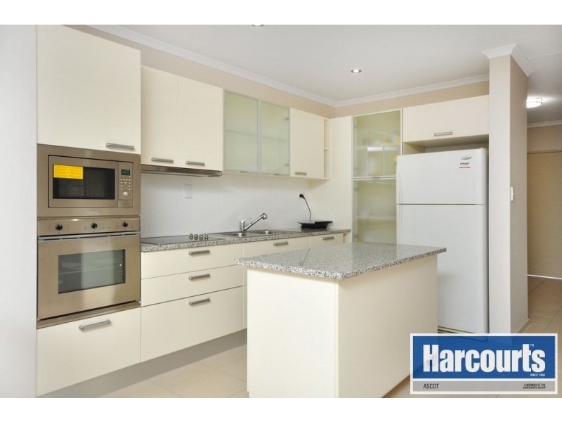 2/85 Nudgee Road, Hamilton QLD 4007