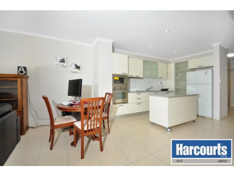 2/85 Nudgee Road, Hamilton QLD 4007
