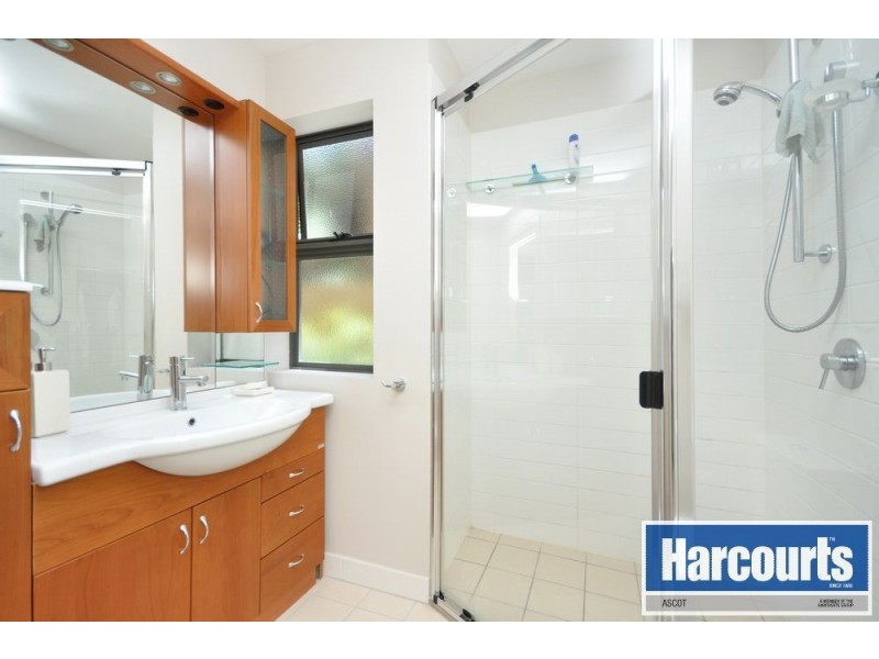2/85 Nudgee Road, Hamilton QLD 4007