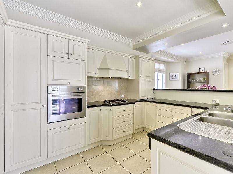 76 Woodville Street, Hendra QLD 4011