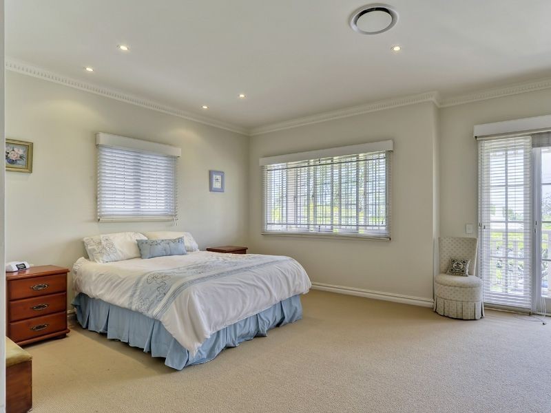 76 Woodville Street, Hendra QLD 4011