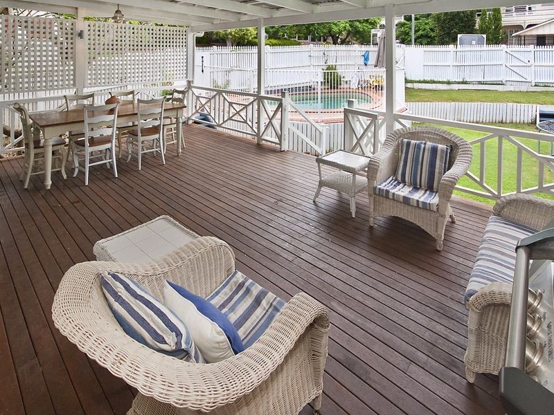 18 Lynell Street, Hamilton QLD 4007