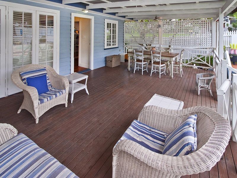 18 Lynell Street, Hamilton QLD 4007