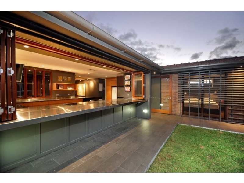 93 Bellevue Terrace, Clayfield QLD 4011