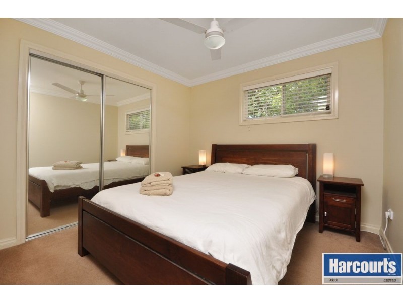 2/82 Jackson Street, Hamilton QLD 4007