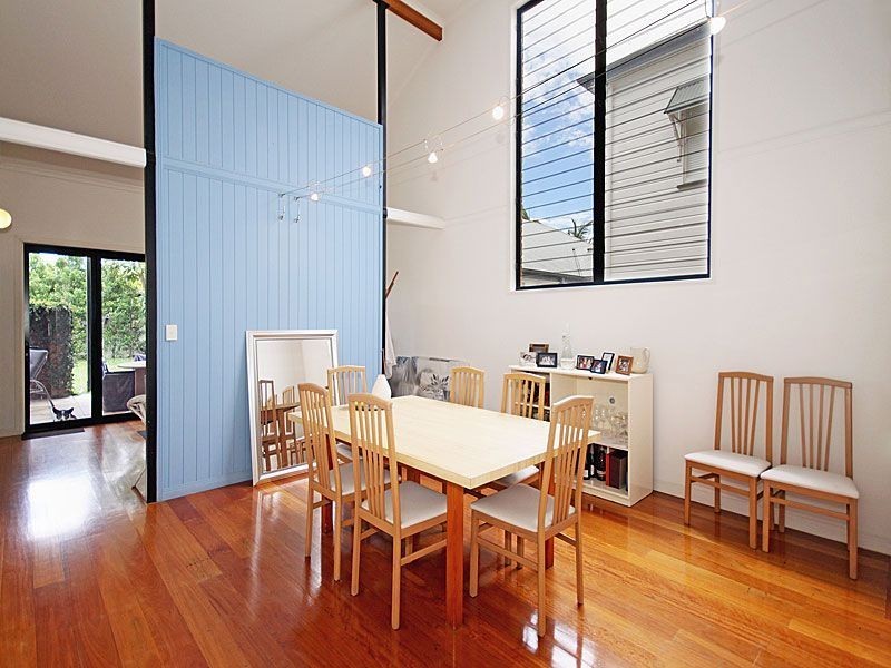 10 Roseleigh St, Wooloowin QLD 4030