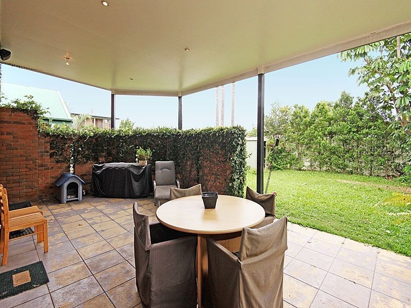 10 Roseleigh St, Wooloowin QLD 4030