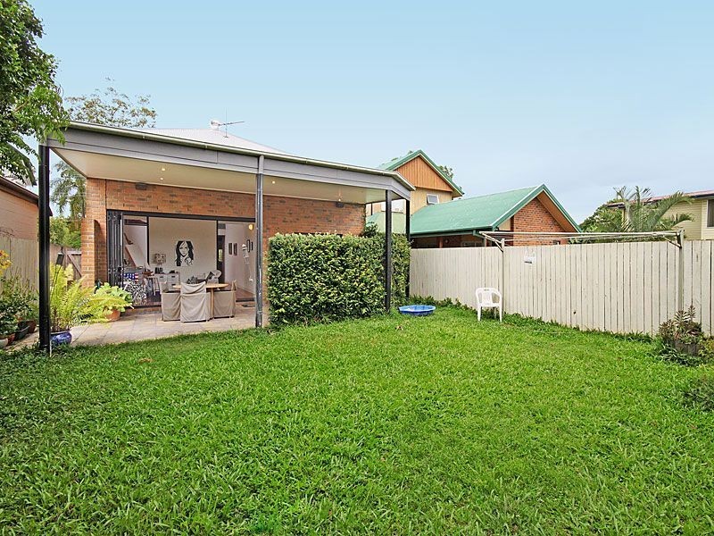 10 Roseleigh St, Wooloowin QLD 4030