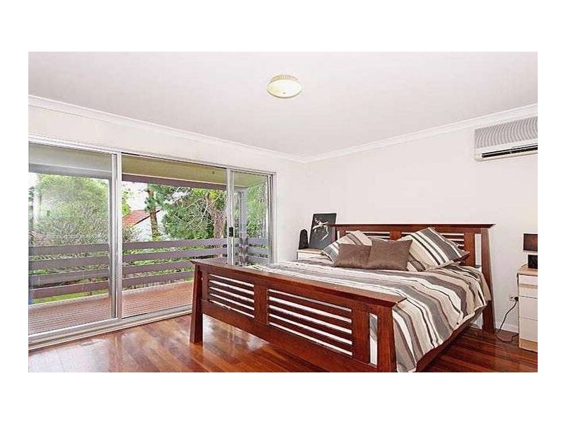 28 Winifred St, Clayfield QLD 4011