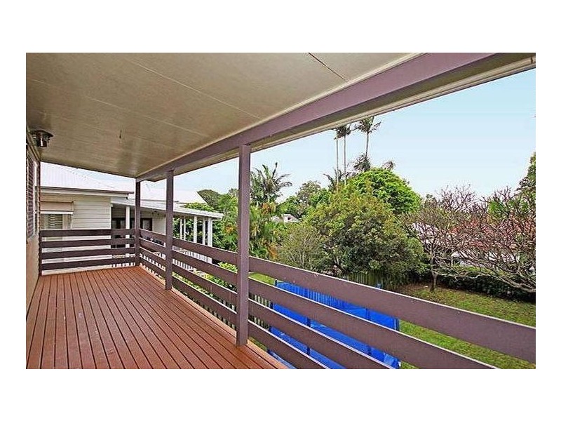 28 Winifred St, Clayfield QLD 4011