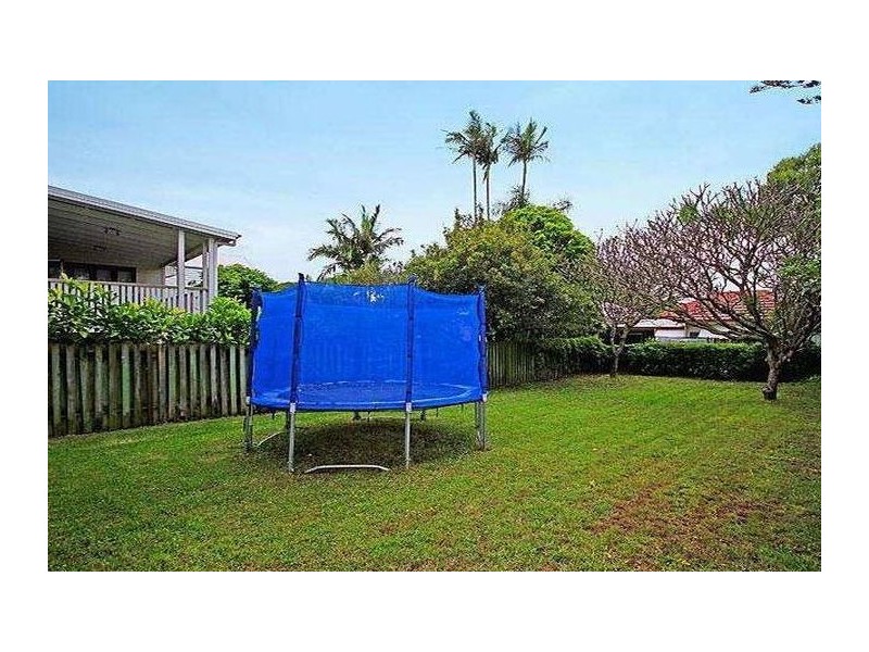 28 Winifred St, Clayfield QLD 4011