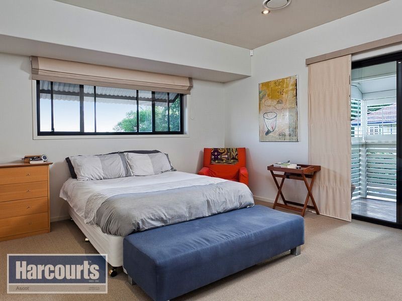 61 Gracemere Street, Newmarket QLD 4051