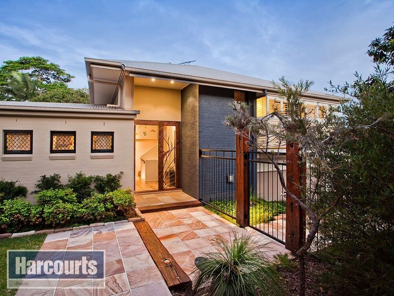 61 Gracemere Street, Newmarket QLD 4051