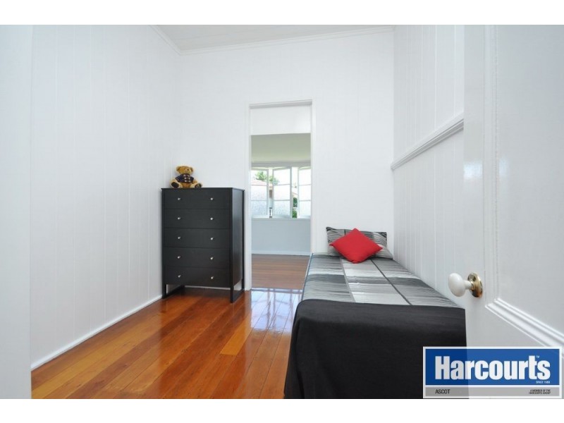 36 Ada Street, Windsor QLD 4030