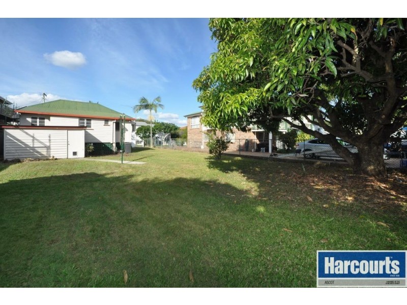 20 Oxford Street, Hamilton QLD 4007