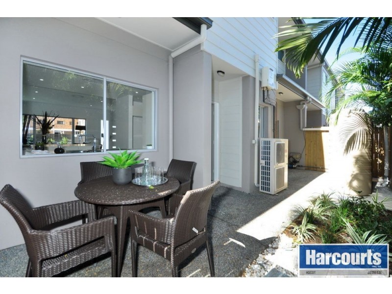 8 Silva Street, Ascot QLD 4007