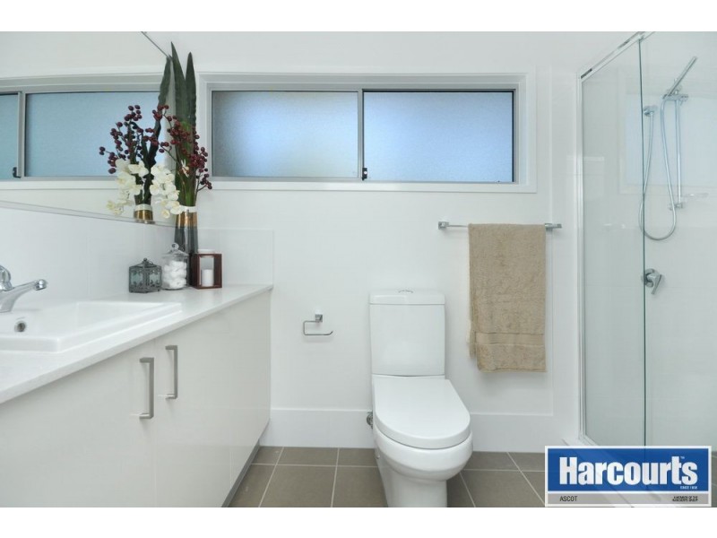 8 Silva Street, Ascot QLD 4007