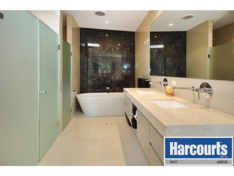 32 Vine Street, Ascot QLD 4007