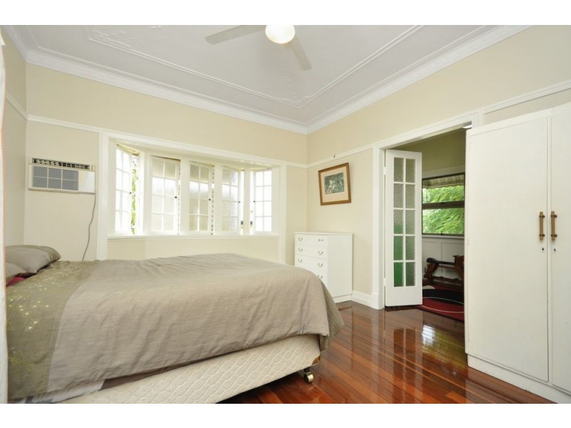 10 Eveleigh Street, Wooloowin QLD 4030