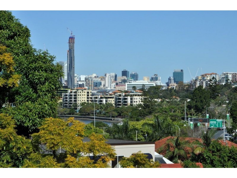 26 Toorak Road, Hamilton QLD 4007