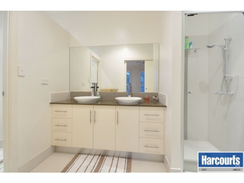 5 Brook Street, Nundah QLD 4012