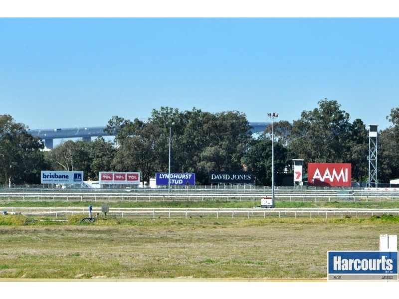 60 Gordon Street, Hendra QLD 4011