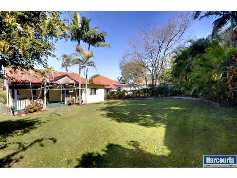 32 Watcombe Street, Wavell Heights QLD 4012