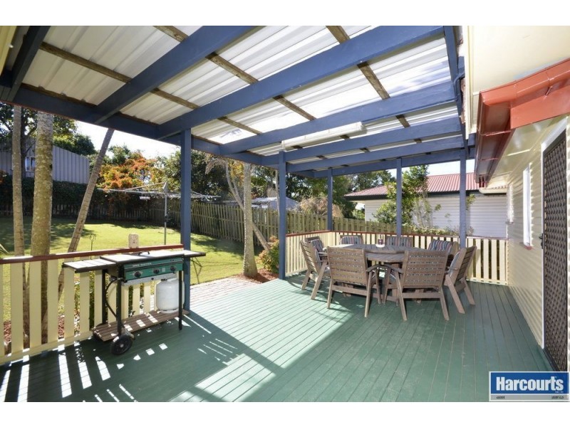 32 Watcombe Street, Wavell Heights QLD 4012